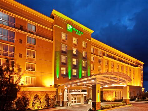 Thanks to a location near attractions and businesses in Brunswick, our hotel is an ideal launching point. . Holiday inn suites